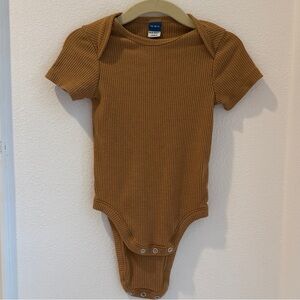 Old Navy Brown Ribbed Kids Bodysuit